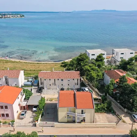 Mirta Apartment *