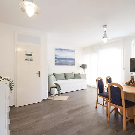 Apartment Mirta *