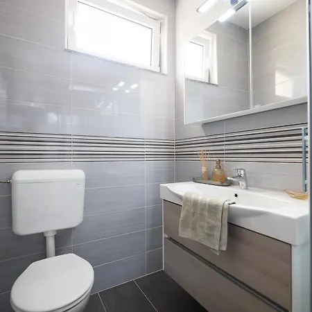 Apartment Mirta