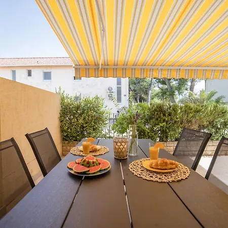 Mirta Privlaka (Zadar)